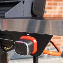 Load image into Gallery viewer, The Norfolk Grills Vista 200 Gas BBQ handle in detail. 
